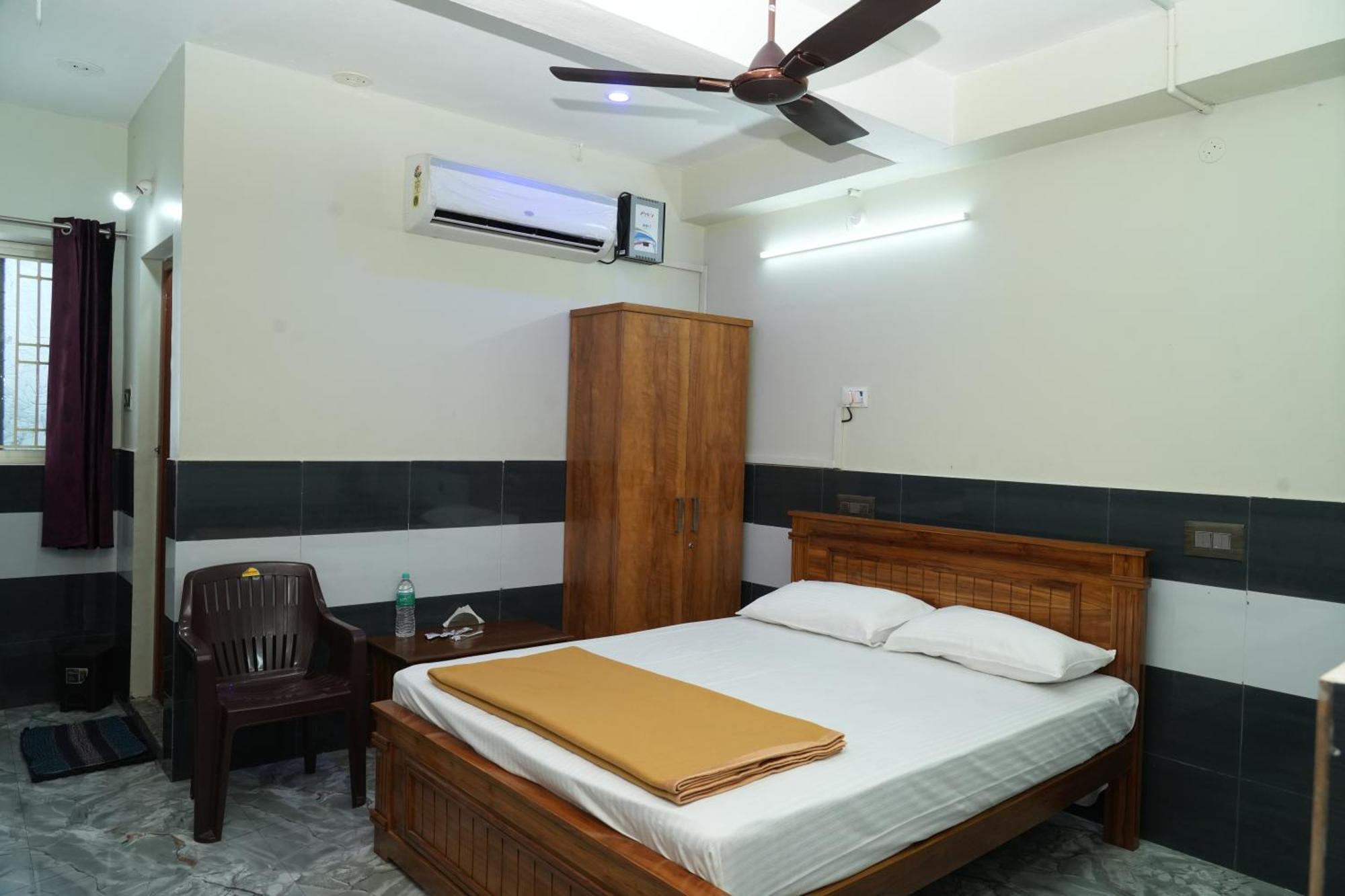 Rajali Residency Hotel Kulithalai Exterior photo