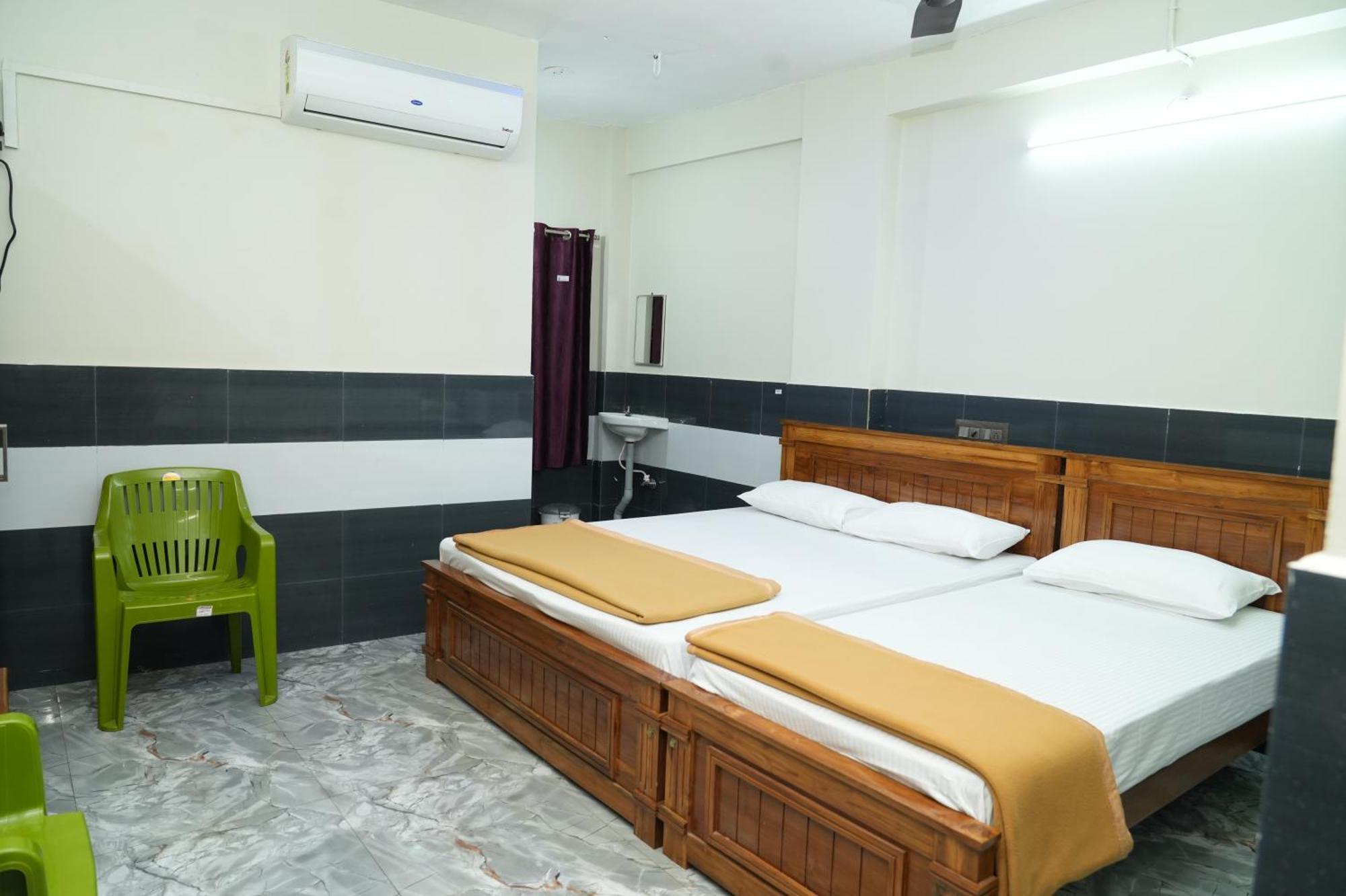 Rajali Residency Hotel Kulithalai Exterior photo